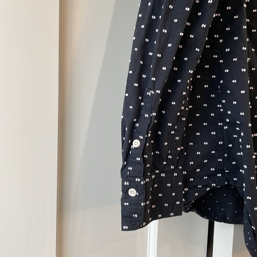 A New Day Super cute black & white button down shirt. Size L. - Picture 4 of 4